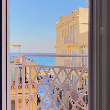 Alojamiento En La Carihuela-Costa Del Sol Торемолинос Екстериор снимка