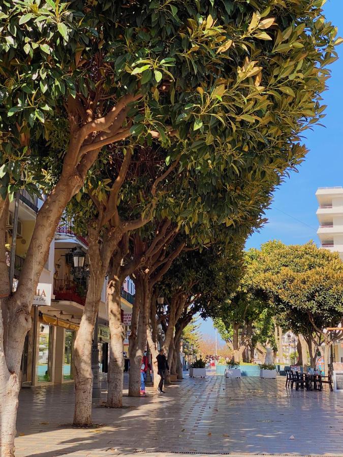 Alojamiento En La Carihuela-Costa Del Sol Торемолинос Екстериор снимка